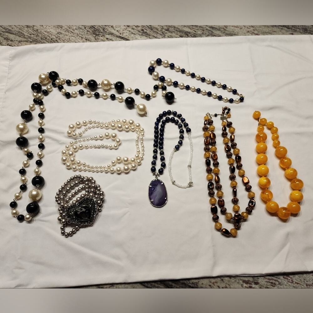 VINTAGE beaded bundle of necklaces
